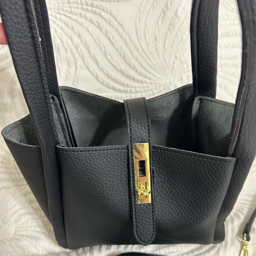 Black small bucket bag